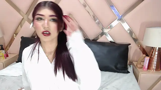 ZairaRogue online show from 03.12.26