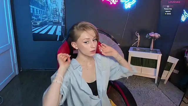 Mickey Milk online show from 04.21.26