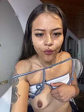 Cloe pink1 online show from 03.24.26