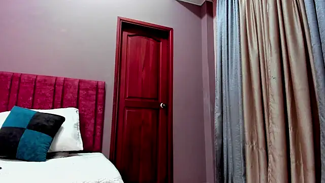 FreyaCameron online show from 04.25.26