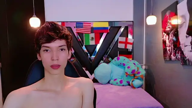 Stefany PiInk online show from 06.12.26