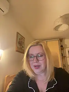 Snapshot of JanieLight53 chatting on 03.23.26 JanieLight53 online show from 03.23.26