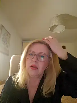 Snapshot of JanieLight53 chatting on 03.29.26 JanieLight53 online show from 03.29.26