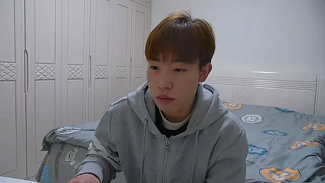 Snapshot of Similu-001 chatting on 03.07.26 Similu-001 online show from 03.07.26