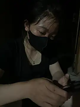 Snapshot of Bling-pusy chatting on 06.19.26 Bling-pusy online show from 06.19.26