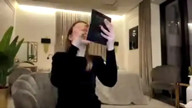 Cherry Sin online show from 03.10.26