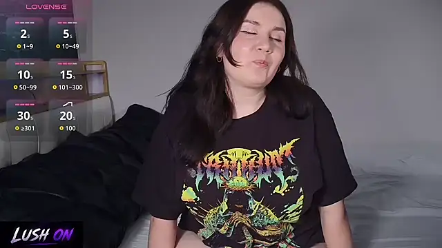 Realm Of Desire online show from 05.25.26