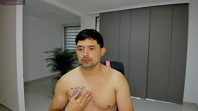 TroyeSavage online show from 03.14.26