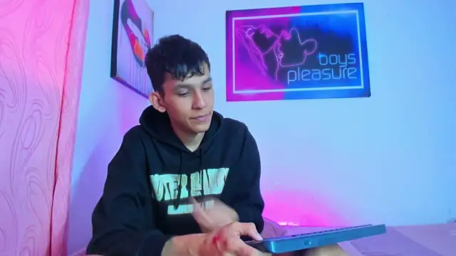 Desire Boys1 online show from 04.18.26