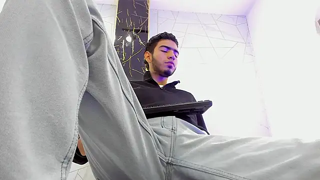 Valentin Lux online show from 04.10.26