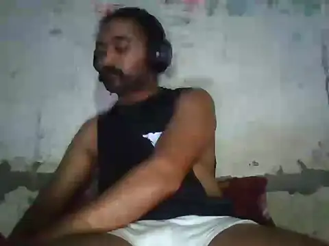 Snapshot of Parm_randhawa chatting on 06.14.26 Parm randhawa online show from 06.14.26
