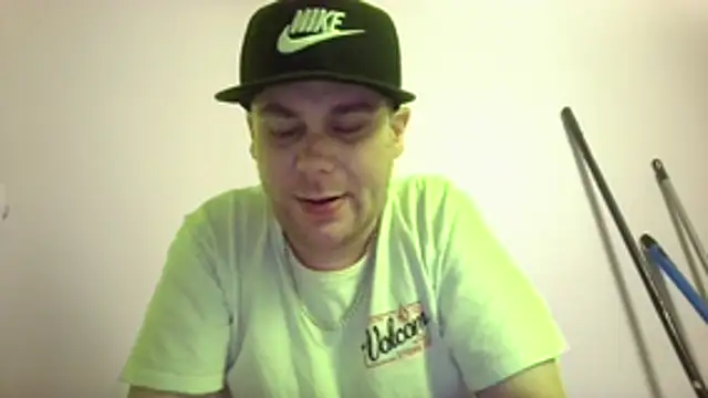 Snapshot of occasionalride1 chatting on 08.06.26 occasionalride1 online show from 08.06.26