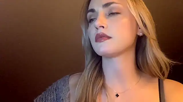 ScarlettSensitive online show from 04.15.26