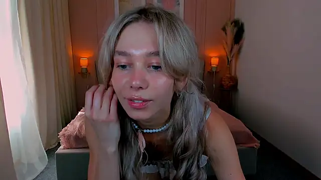 LuluAlis online show from 05.24.26