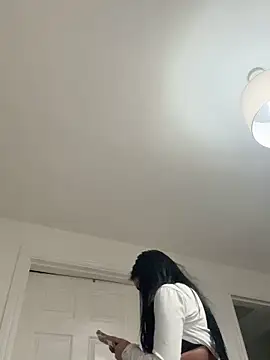 Miss juicy babes69 online show from 04.05.26