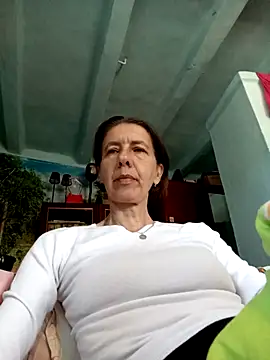 Snapshot of Tania9876 chatting on 05.16.26 Tania9876 online show from 05.16.26