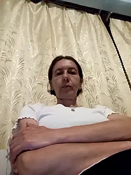 Snapshot of Tania9876 chatting on 06.10.26 Tania9876 online show from 06.10.26