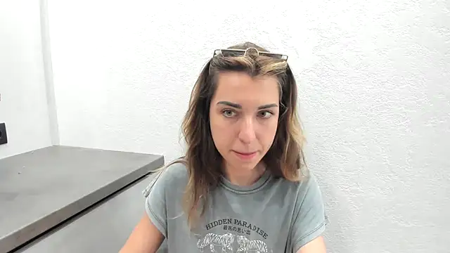summmmersky1 online show from 05.08.26
