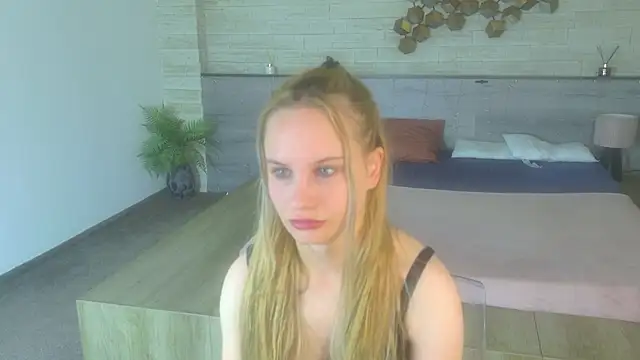 IceBlueBabe online show from 06.11.26