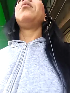 Camillemonroe  online show from 04.27.26