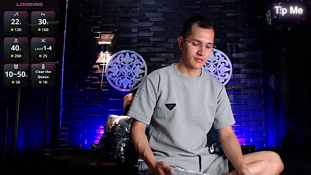 MilanDavid1 online show from 04.15.26