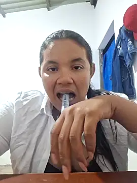 monicarokaforte online show from 04.09.26