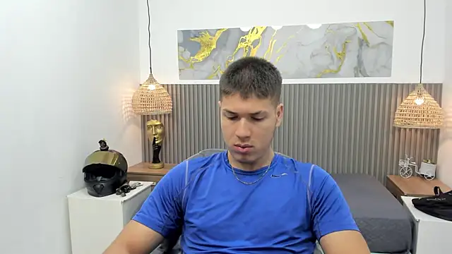 Snapshot of AlessandroFranco chatting on 04.26.26 AlessandroFranco online show from 04.26.26