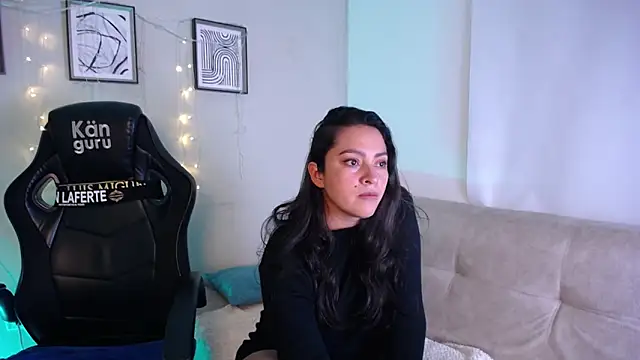 Siara Belle online show from 04.01.26