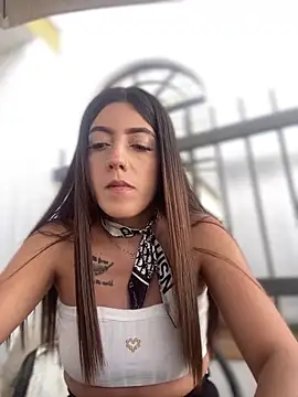 Electra Pinkk online show from 04.04.26