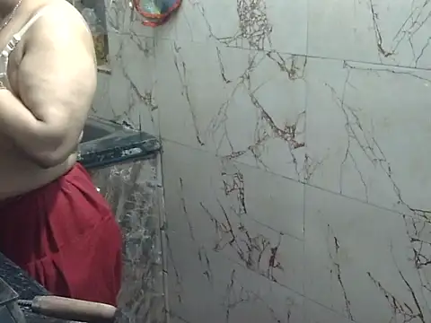 HouseWife4466 online show from 03.18.26