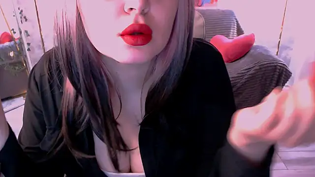 Snapshot of DaisyBloomm chatting on 03.12.26 DaisyBloomm online show from 03.12.26