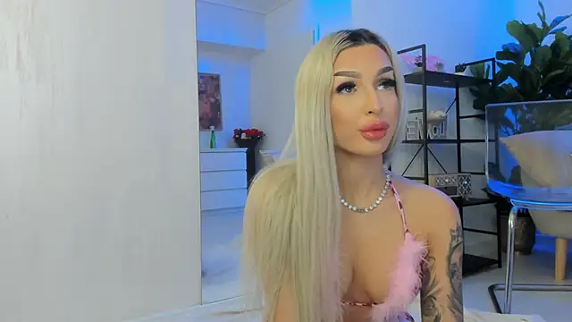 ArianaXO  online show from 04.06.26