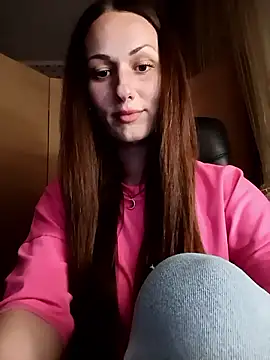 Snapshot of LunaCrystall chatting on 04.29.26 LunaCrystall online show from 04.29.26