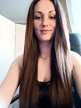 Snapshot of LunaCrystall chatting on 05.03.26 LunaCrystall online show from 05.03.26
