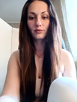 Snapshot of LunaCrystall chatting on 05.07.26 LunaCrystall online show from 05.07.26