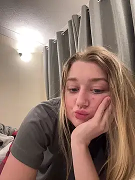 Snapshot of Ameliaxoxoo chatting on 04.07.26 Ameliaxoxoo online show from 04.07.26