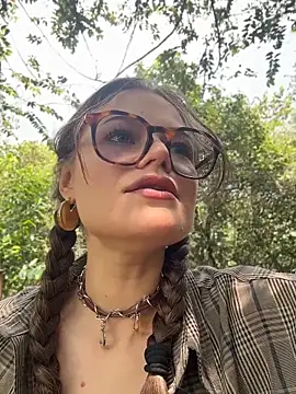 Snapshot of Tallulah_Kinky chatting on 06.18.26 Tallulah Kinky online show from 06.18.26