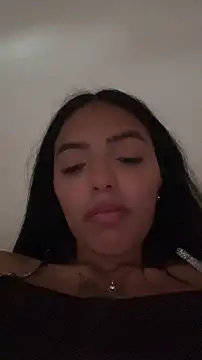 sylphiee  online show from 04.10.26