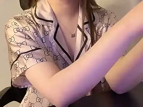 hunhun122 online show from 04.18.26