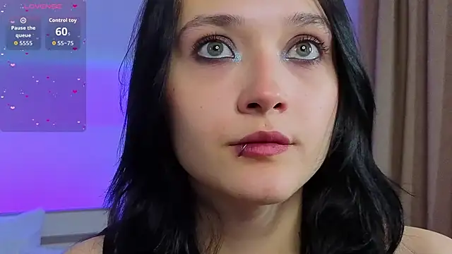 DarcyBlackwood online show from 04.24.26