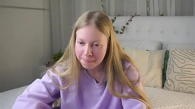 LashandaDevoto online show from 03.22.26