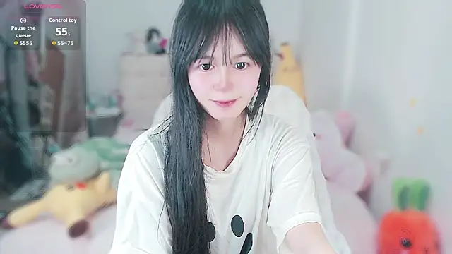 Snapshot of Rabbit1320 chatting on 05.17.26 Rabbit1320 online show from 05.17.26