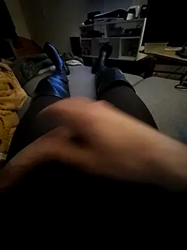 bootslove1 online show from 05.01.26