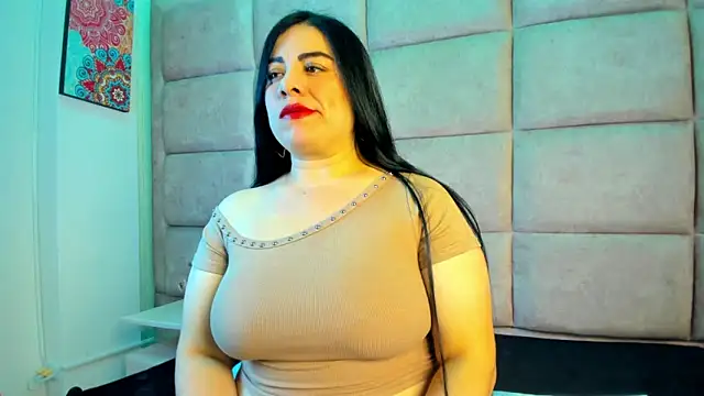 Emilyy Moon  online show from 05.23.26