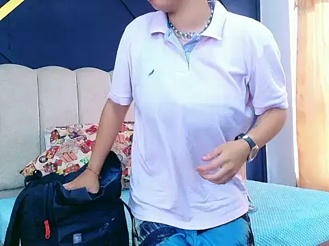NikiEvanz online show from 04.18.26