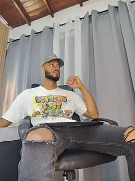 Oliver bigblack cock online show from 05.16.26