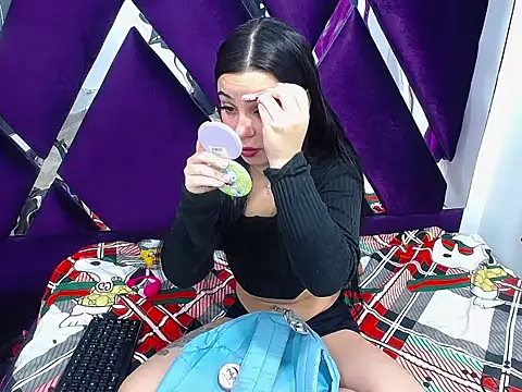 Katherine Squirt  online show from 04.22.26