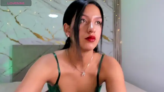 FiorellaLan online show from 03.18.26