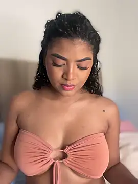 Snapshot of karlymonroe chatting on 03.16.26 karlymonroe online show from 03.16.26