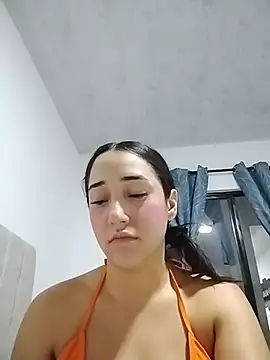 isabellaHill2 online show from 04.22.26